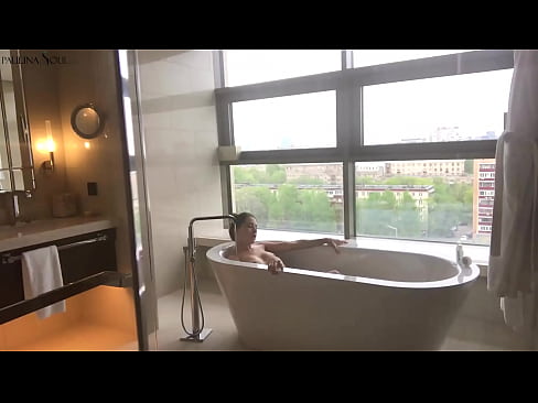 ❤️ Obrovská kočka vášnivě si honí kundu v koupelně ❌ Porno video u cs.sexarxiv.ru